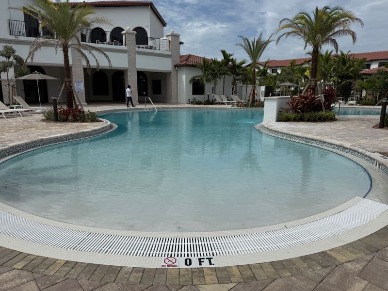 Commercial pool