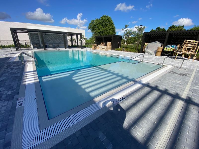 Commercial pool